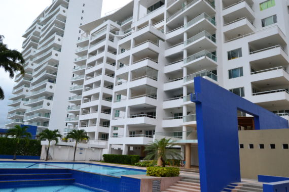 Departamento de alquiler tonsupa frente al mar resort 10